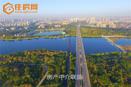 民心幸福家园电梯五楼3室2厅2卫60万126m2出售
